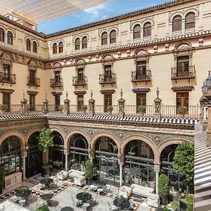 Alfonso Xiii, A Luxury Collection Hotel, Szálloda